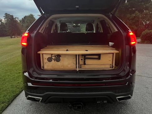 Used 2017 Ford Edge Sport image 11