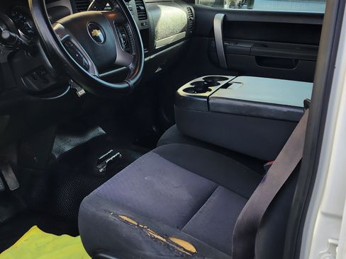 Used 2011 Chevrolet Silverado 2500 LT image 8