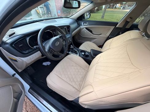 Used 2012 Kia Optima Hybrid w/ Hybrid Premium Technology Pkg image 5