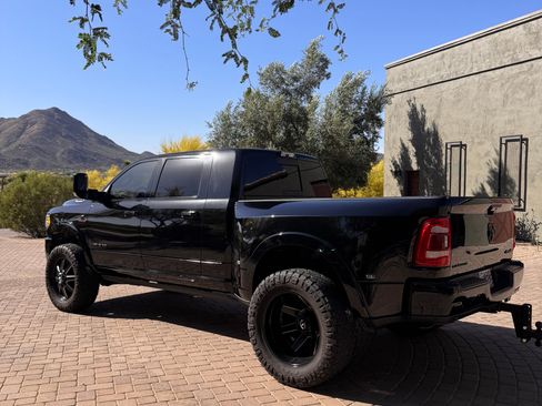 Used 2019 RAM 3500 Limited image 8