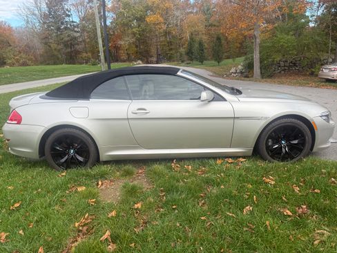 Used 2008 BMW 650i Convertible image 2