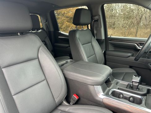 Used 2025 GMC Sierra 1500 SLT w/ SLT Premium Plus Package image 8