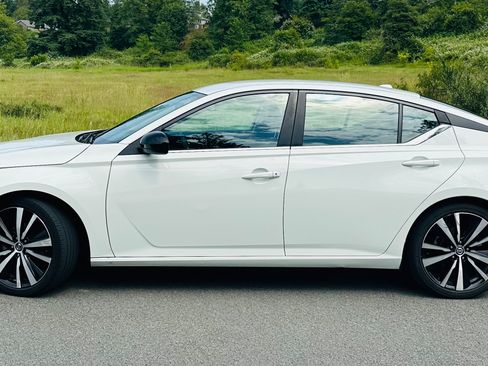 Used 2021 Nissan Altima 2.5 SR image 4