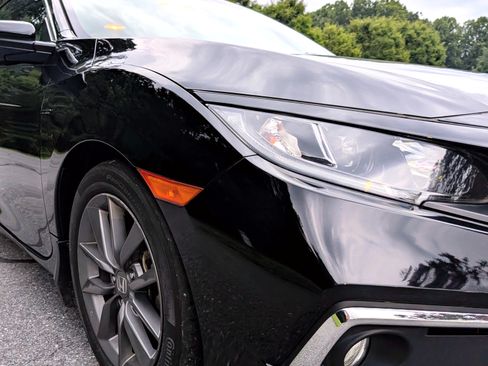 Used 2019 Honda Civic EX image 5