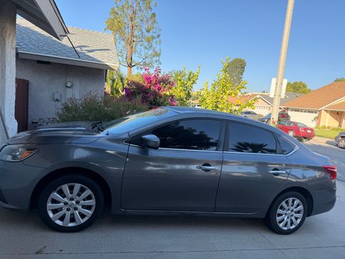 Used 2019 Nissan Sentra S FWD image 6