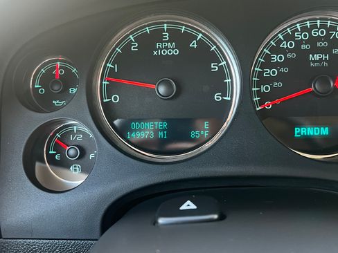 Used 2011 GMC Yukon XL Denali image 11