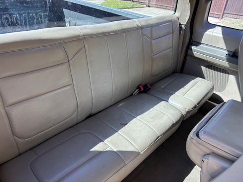 Used 2003 Ford F250 XLT image 13