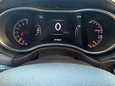 Used 2014 Jeep Grand Cherokee Overland w/ Advanced Technology Group image 12