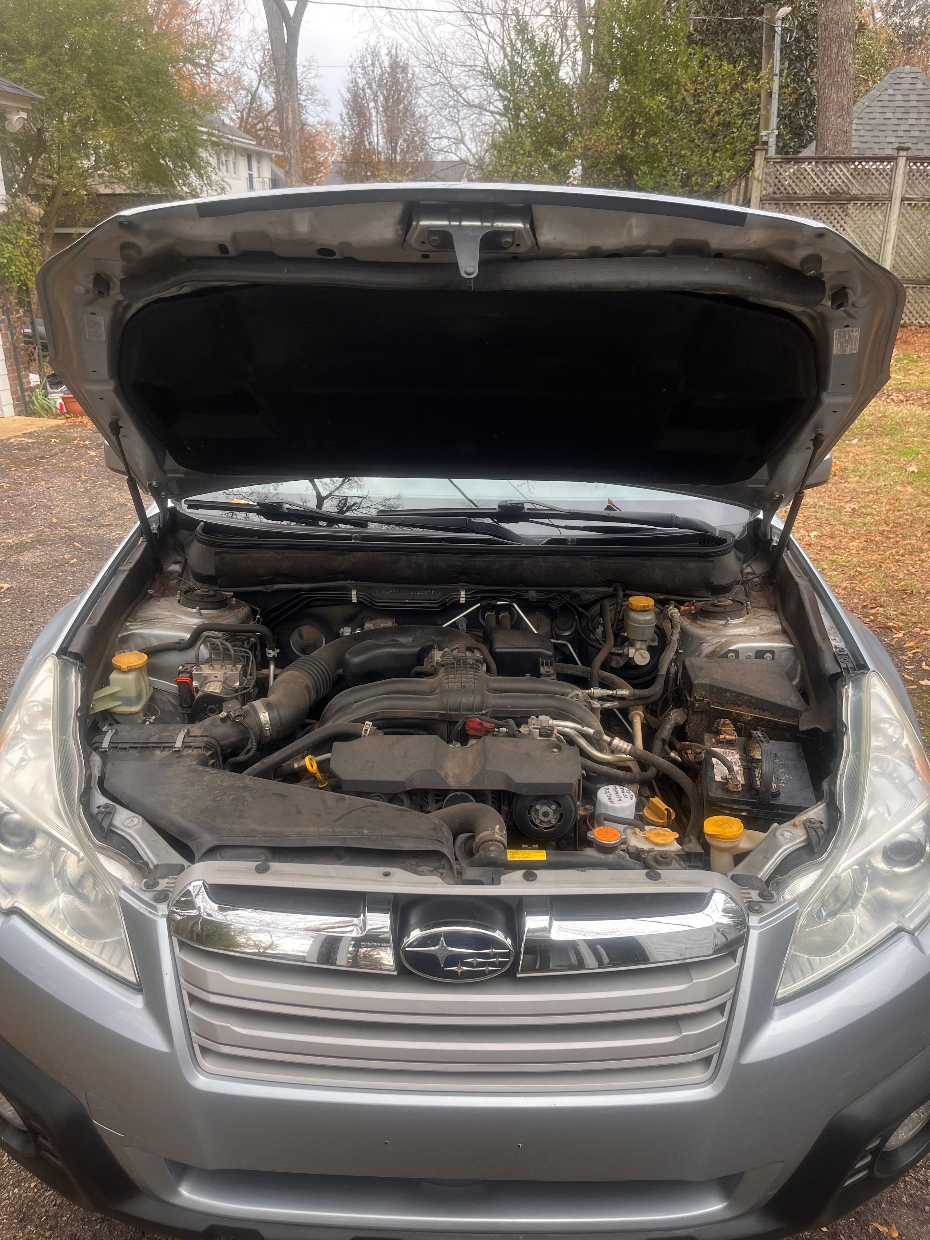 Used 2014 Subaru Outback 2.5i Premium AWD/4WD image 14