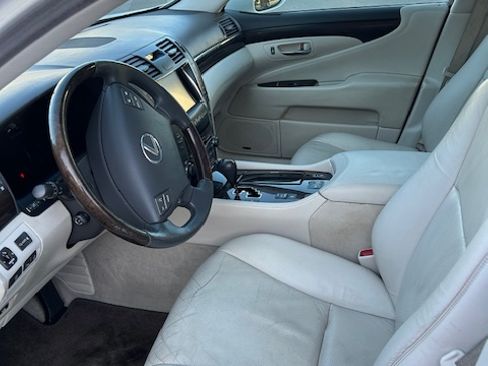 Used 2007 Lexus LS 460 image 6