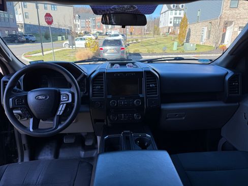 Used 2018 Ford F150 XL w/ Equipment Group 101A Mid image 14