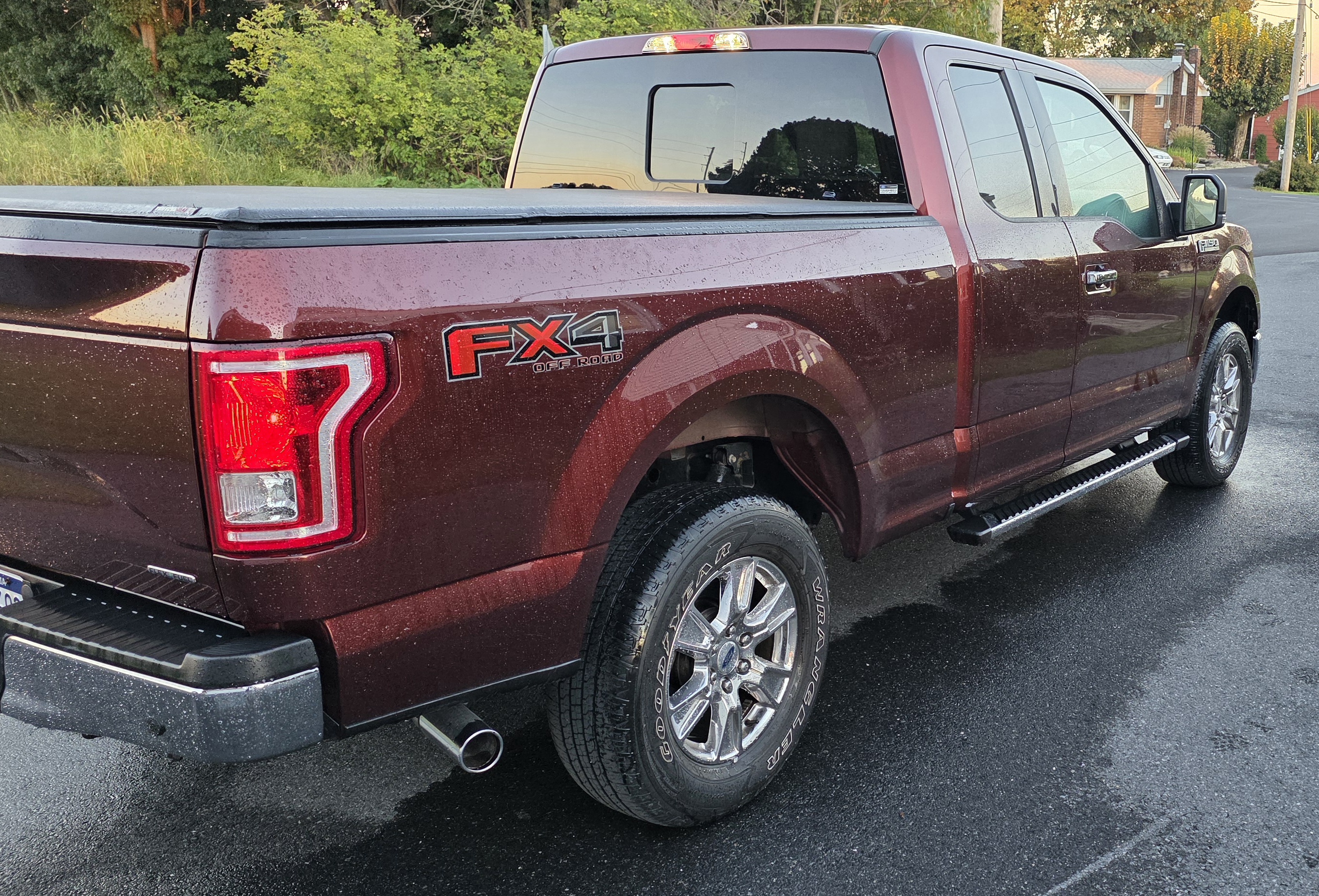 Used 2016 Ford F150 XLT w/ Equipment Group 302A Luxury AWD/4WD image 2