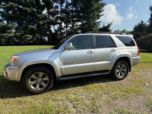 Used 2006 Toyota 4Runner Limited AWD/4WD image 4