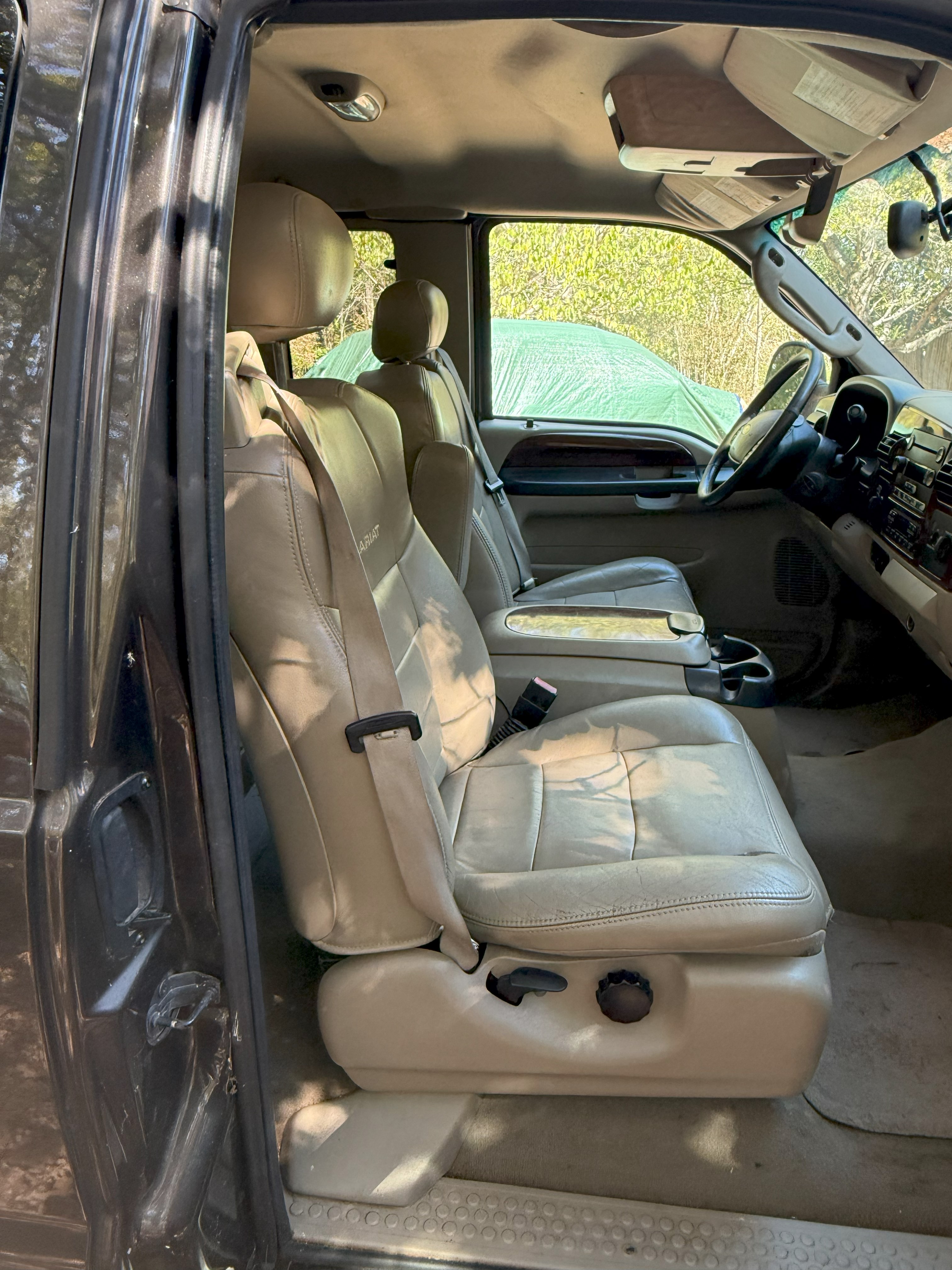 Used 2005 Ford F250 Lariat AWD/4WD image 9
