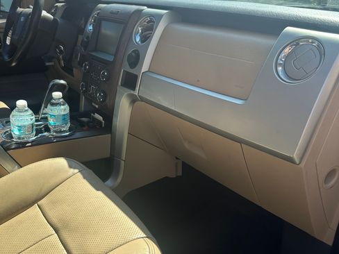 Used 2014 Ford F150 Lariat image 16