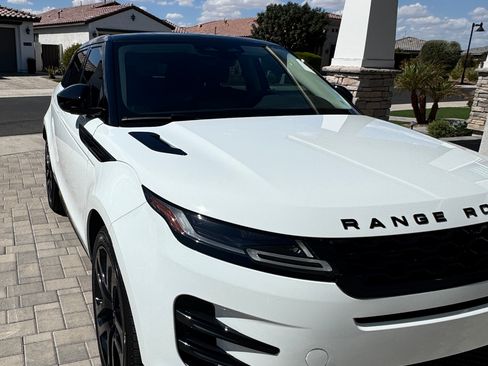 Used 2023 Land Rover Range Rover Evoque R-Dynamic S AWD/4WD image 6