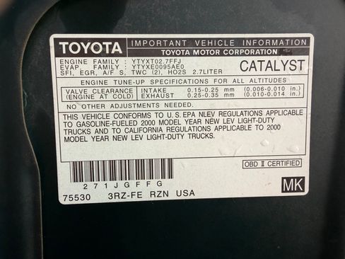 Used 2000 Toyota Tacoma PreRunner RWD image 15