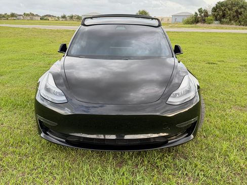 Used 2021 Tesla Model 3 Performance image 5