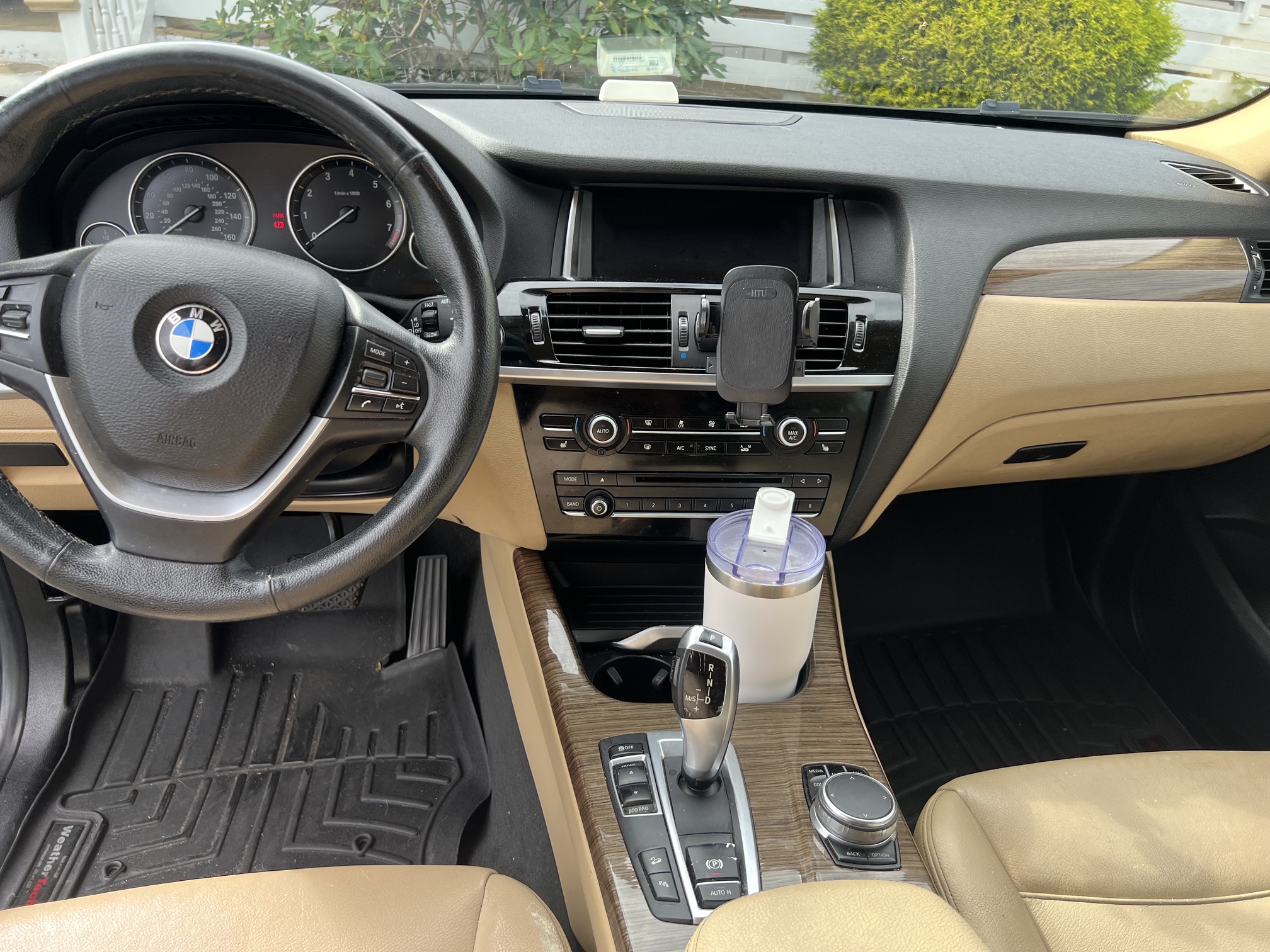 Used 2017 BMW X3 xDrive28i AWD/4WD image 4