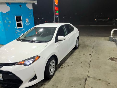 Used 2019 Toyota Corolla LE FWD image 10
