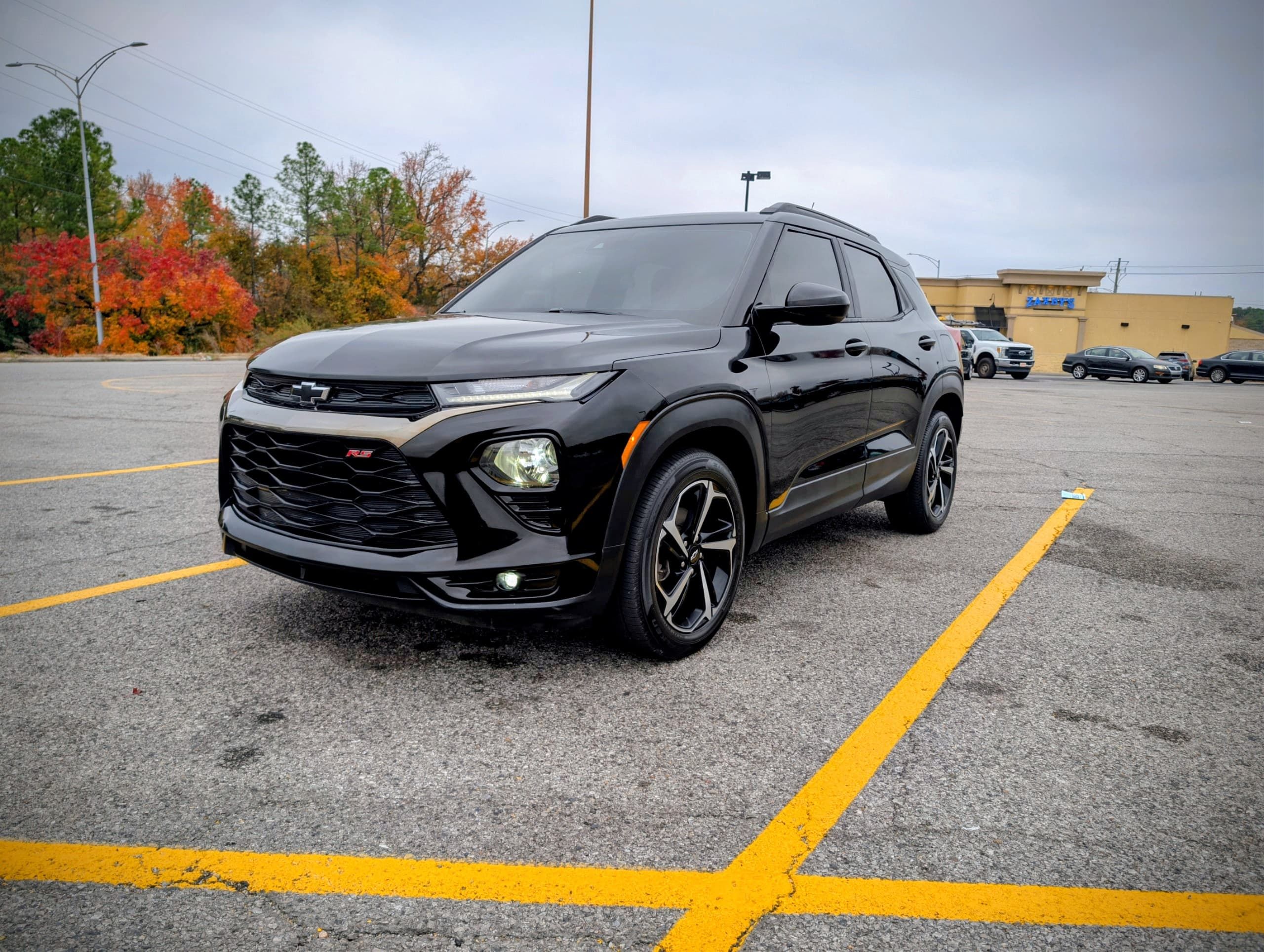 Used 2021 Chevrolet TrailBlazer RS w/ Technology Package FWD image 1