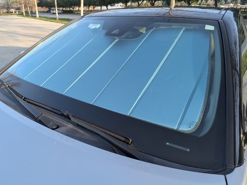 Used 2022 Toyota Camry XSE w/ Navigation Package image 10