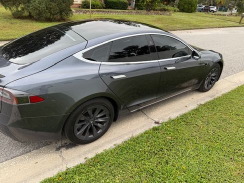 Used 2018 Tesla Model S 75D image 9