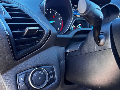 Used 2017 Ford Escape Titanium image 29