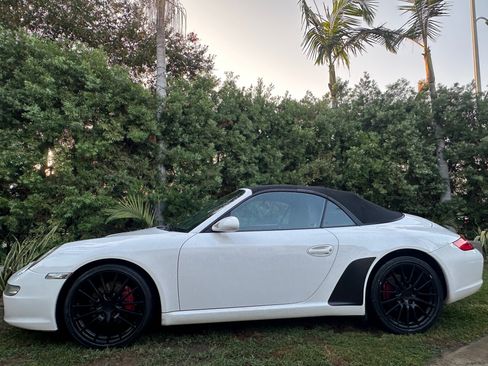 Used 2005 Porsche 911 Carrera image 1