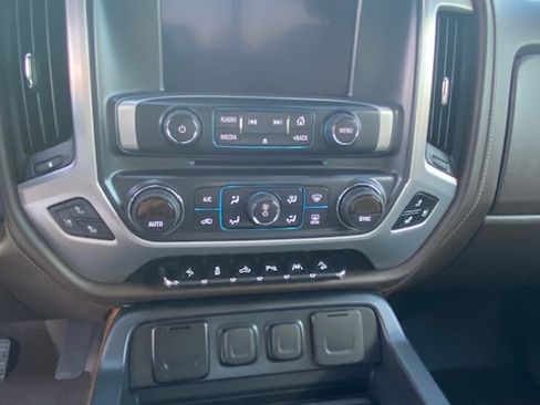 Used 2018 GMC Sierra 1500 SLT image 10