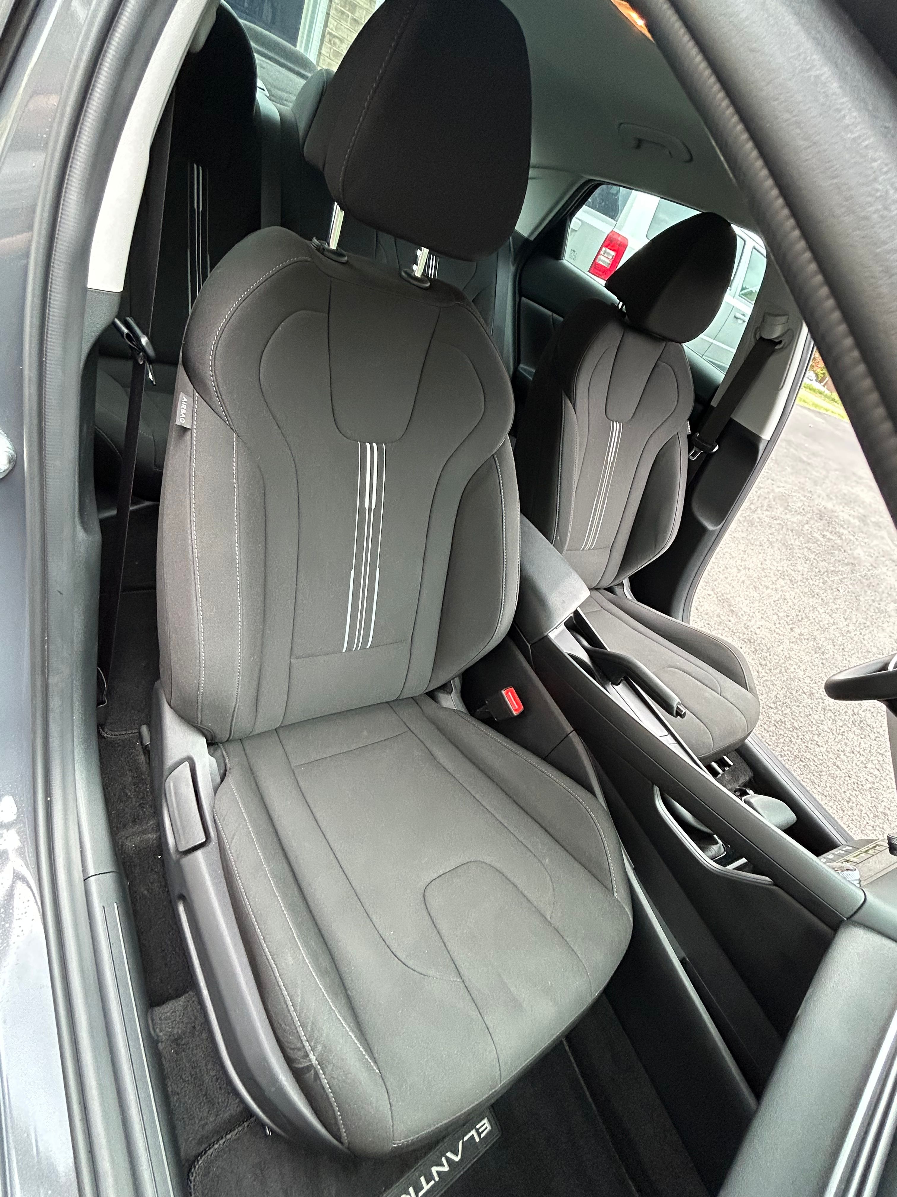 Used 2023 Hyundai Elantra SEL FWD image 16