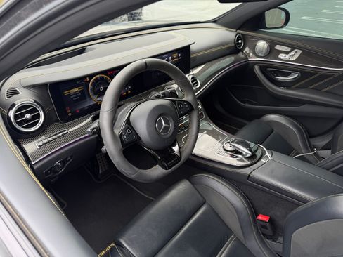 Used 2018 Mercedes-Benz E 63 AMG S image 27