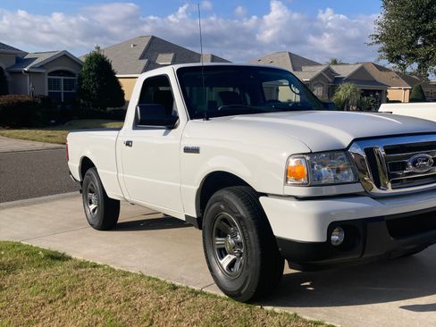 Used 2011 Ford Ranger XLT image 2