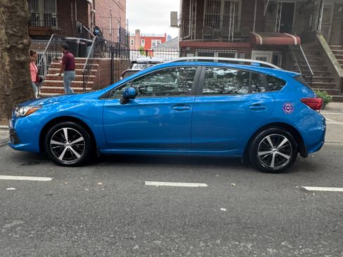 Used 2020 Subaru Impreza 2.0i Premium image 9