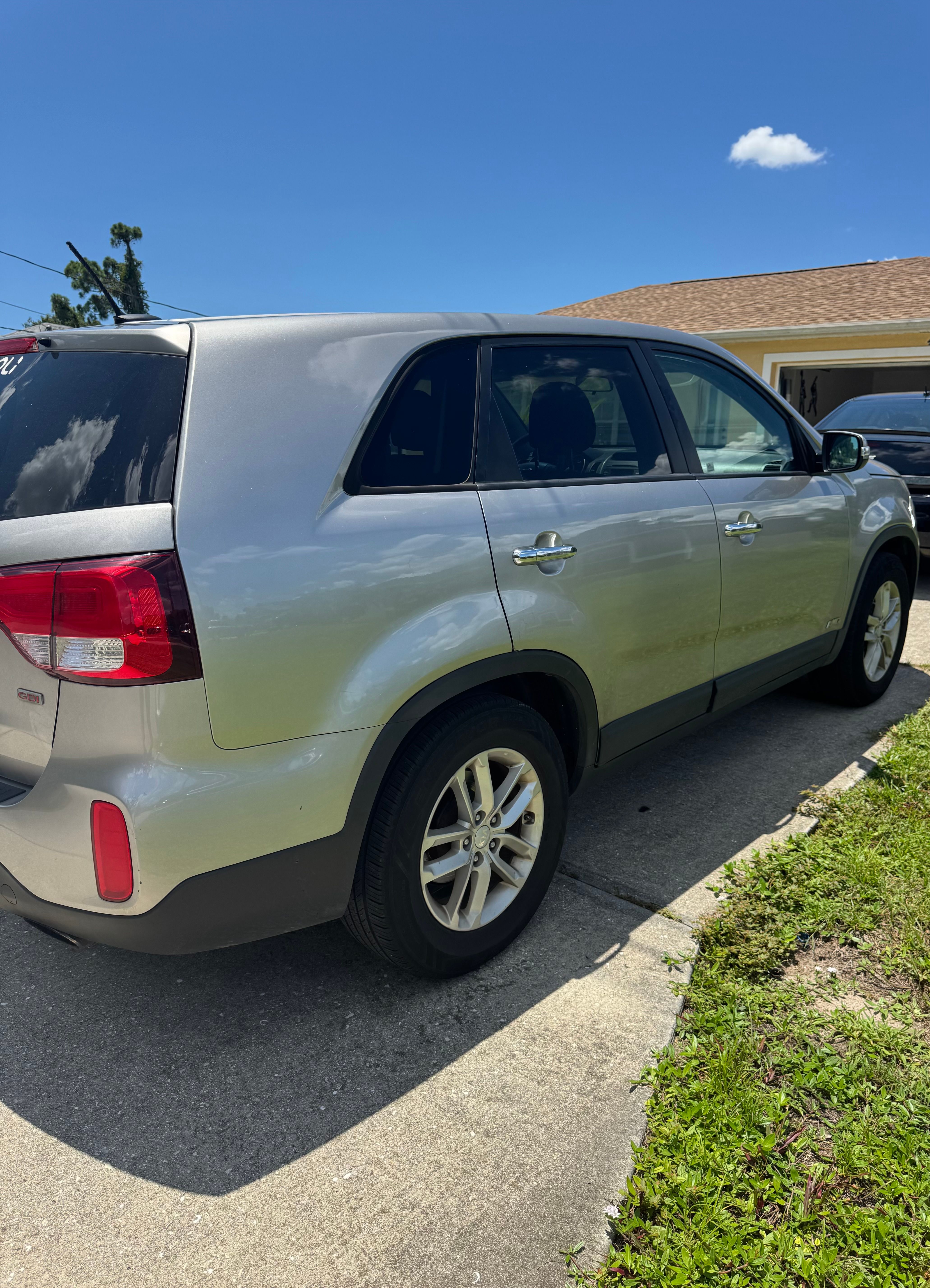 Used 2014 Kia Sorento LX AWD/4WD image 6