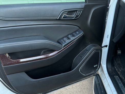 Used 2019 GMC Yukon XL SLT w/ Open Road Package image 19