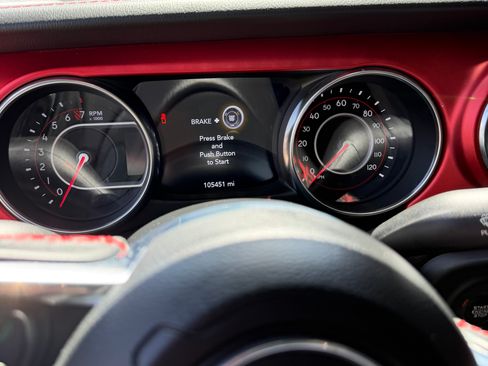 Used 2020 Jeep Gladiator Rubicon AWD/4WD image 8