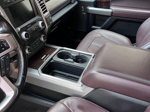 Used 2017 Ford F250 Platinum w/ Platinum Ultimate Package image 8