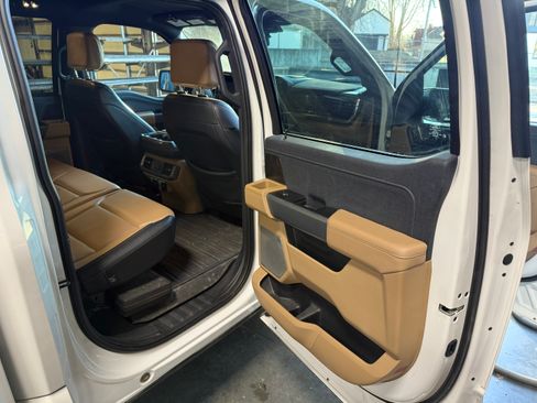 Used 2023 Ford F150 Lariat w/ Equipment Group 502A High image 9