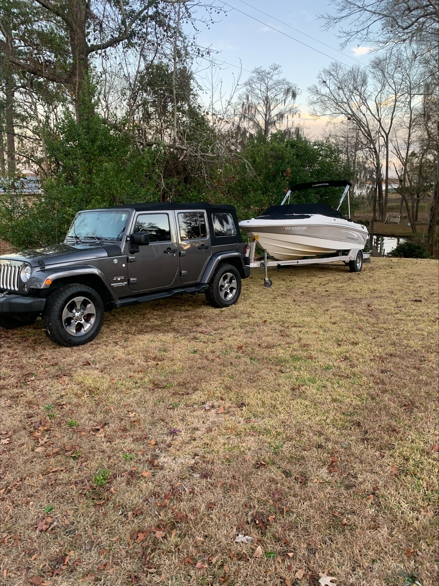Used 2016 Jeep Wrangler Unlimited Sahara AWD/4WD image 15