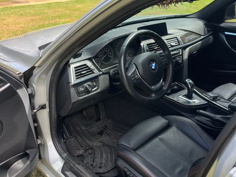 Used 2017 BMW 330i Sedan RWD image 11