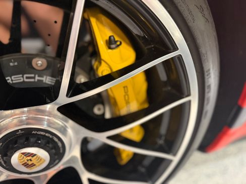 Used 2017 Porsche 911 Turbo S image 21