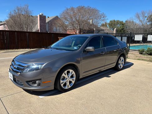 Used 2012 Ford Fusion SE image 5