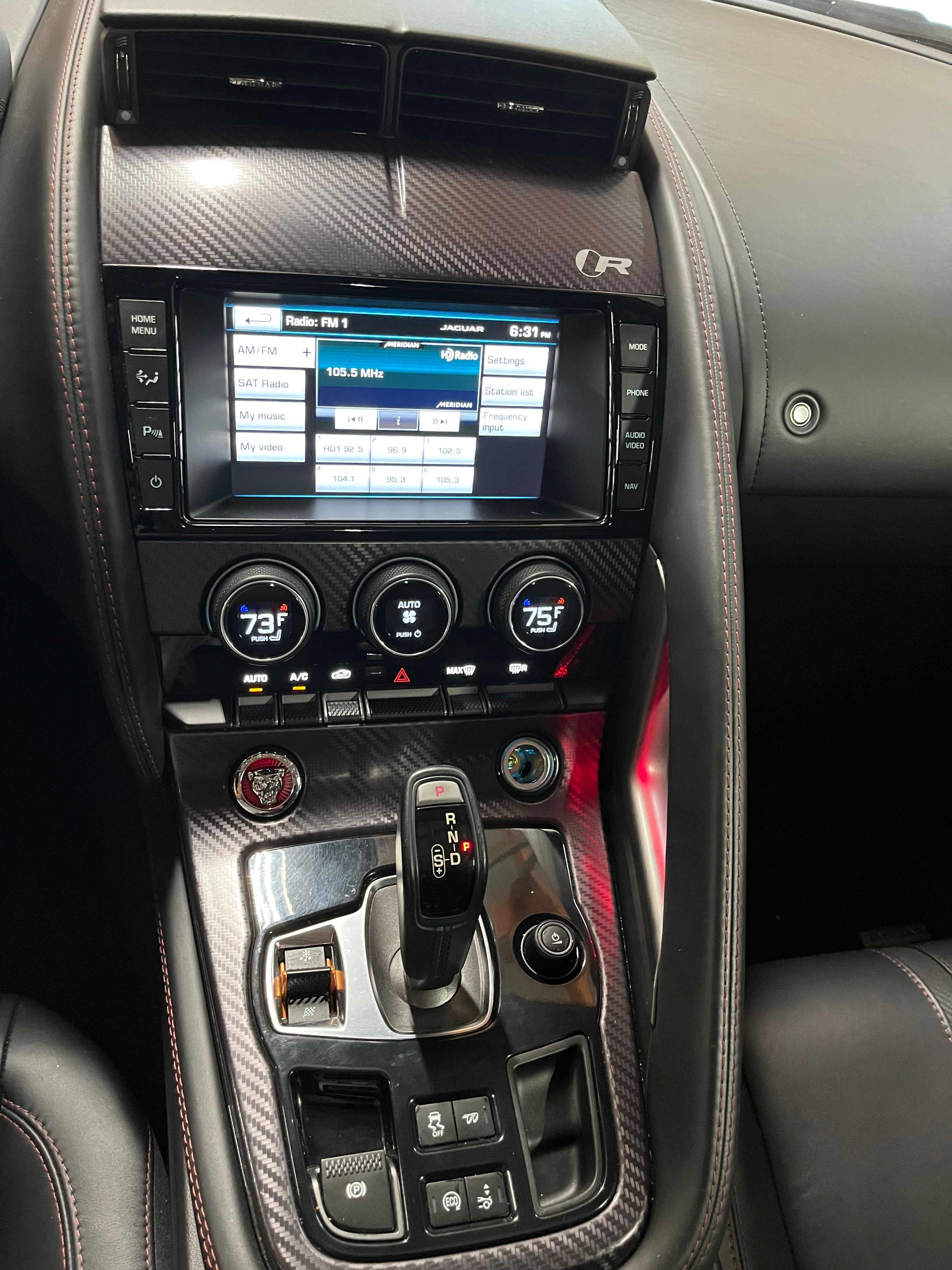 Used 2015 Jaguar F-TYPE R RWD image 19