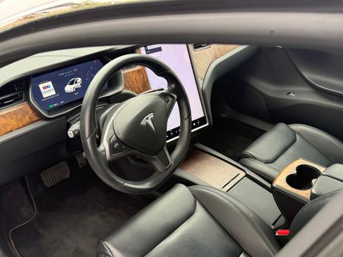 Used 2021 Tesla Model S Long Range Plus image 10