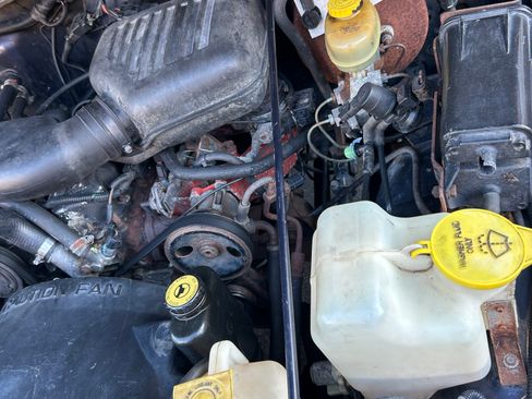 Used 1998 Jeep Wrangler SE image 27