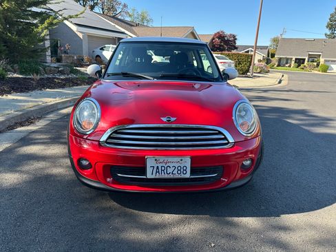 Used 2013 MINI Cooper Hardtop image 9