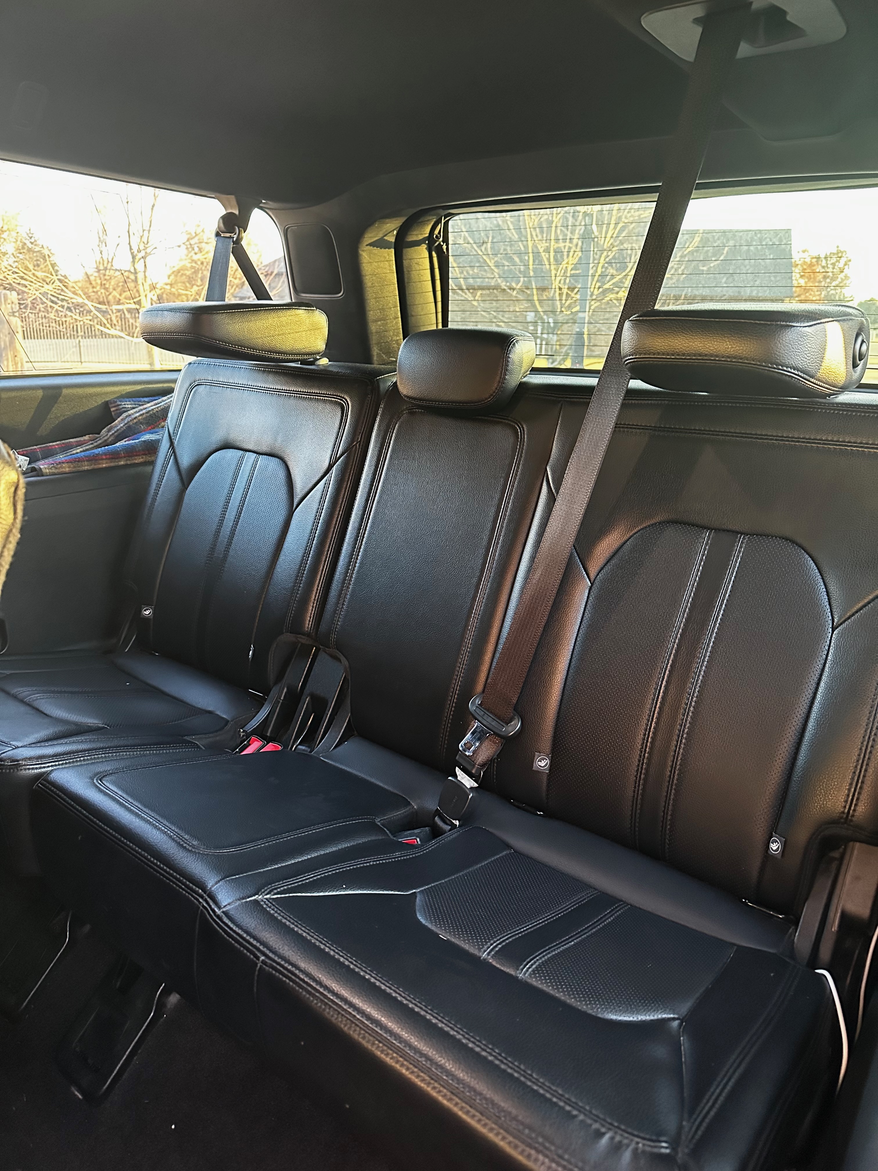 Used 2019 Ford Expedition Max Limited AWD/4WD image 6