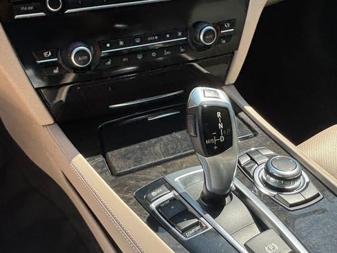 Used 2012 BMW 750Li RWD image 9