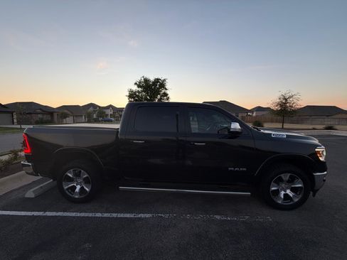 Used 2019 RAM 1500 Laramie image 10